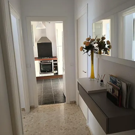 Summer Apartment *